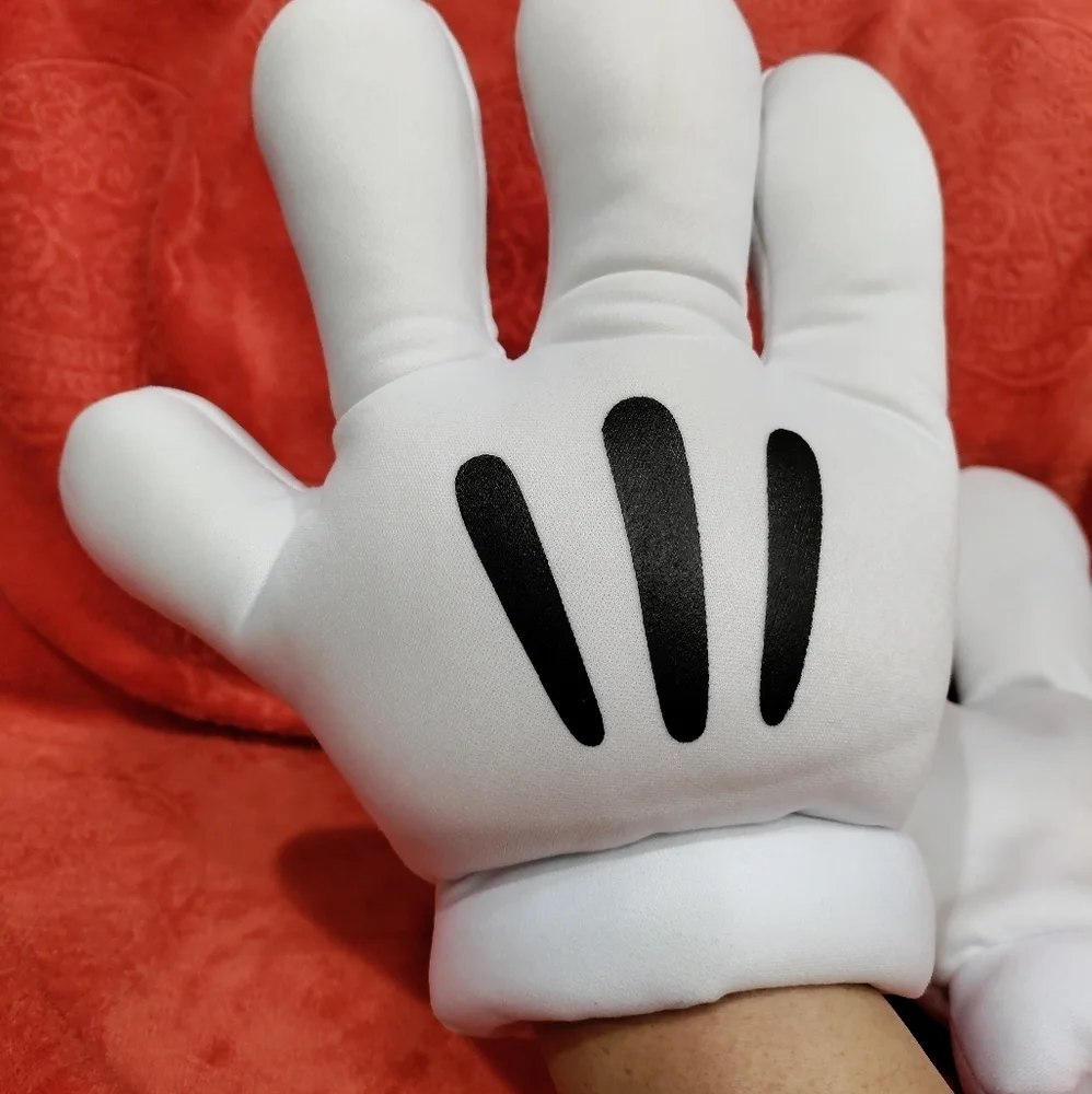 Disney Parks Mickey Mouse white puffy gloves
